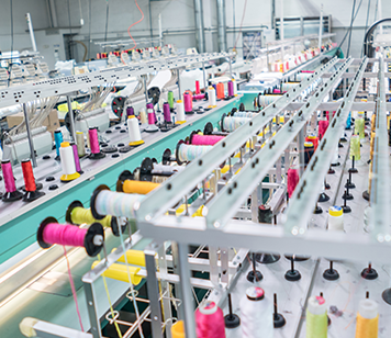 国内の縫製工場で縫製どこよりも早くお届け