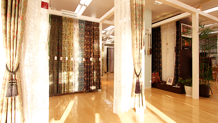 カーテン・アイ　西東京店